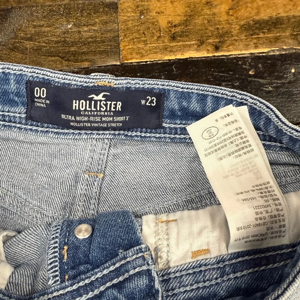 Hollister Ultra High Rise Vintage Stretch Colorblock Denim Shorts Raw Hem 0